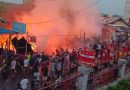 Kebakaran Melanda Kota Puruk Cahu, 7 Ruko Hangus, 2 Korban Luka Bakar, BPBD Ikut Berupaya Padamkan Api