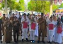 Direktur RSUD Kapuas Berharap Perawat Dan Bidan Yang Baru Menerima SK Agar Dapat Mengemban Tugas , Amanah Dan Tanggung Jawab